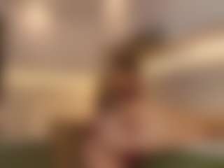 Live-camshow met Gaby Manson - Gamer Asian op Camsoda