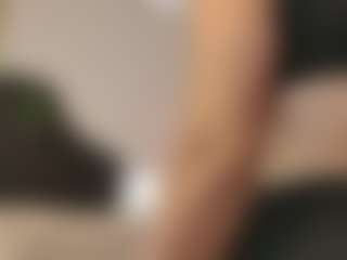 Live cam show with Gaby Manson - Gamer Toys on Dolls Live