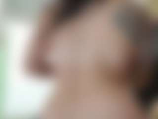 Live cam show with Gaby Manson - Petite on Lustler