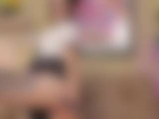 Live cam show with Gaby Manson - Facial on Milfs Live