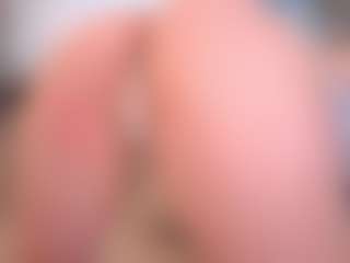 Live cam show with PhilomenaAtcher - Moaning on CamSodaAdn