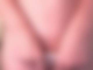 Live cam show with PhilomenaAtcher - Blonde Hair Petite on Camsoda