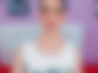 Live cam show with ccanndy - Average on Milfs Live