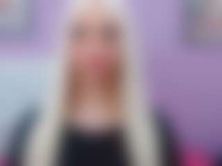 Live cam show with ccanndy - Brown Eyes on Uber Horny