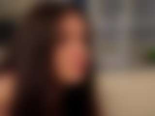 Live cam show with GarynColl - Skinny on Camsoda