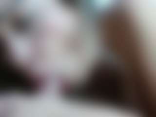 blonde-oldgirl's Live Sex Cam Show