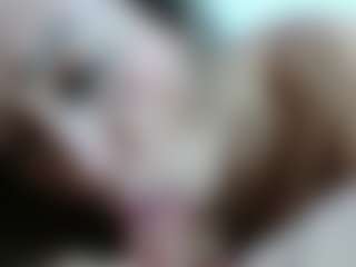 blonde-oldgirl's Live Sex Cam Show