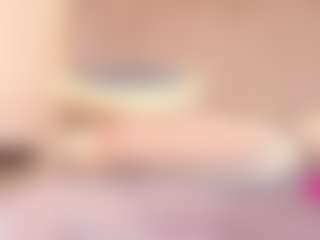 Live cam show with Danna - Facial on Dare Cams
