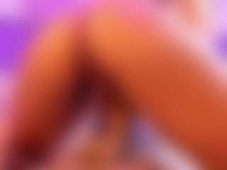 Live cam show with Danna - Bi on CamClone