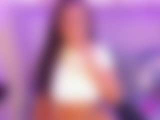 Live cam show with Danna - Ebony on Hubzter Live | colombia