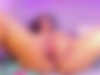 Live cam show with Danna - Solo on Camsoda