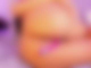 Live cam show with Danna - Solo on livesuperchat.net