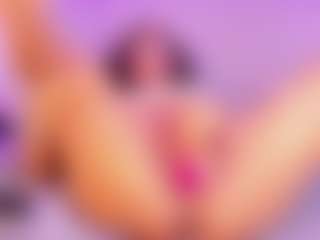 Live cam show with Danna - Solo on Lustler