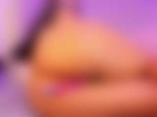 Live cam show with Danna - Ebony on Milfs Live | colombia