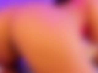 Live cam show with Danna - Fingers on Camsoda