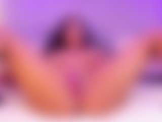 Live cam show with Danna - Bikini on Camsoda