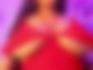 Live cam show with Danna - Ebony Teen (18+) on AdultVida.com