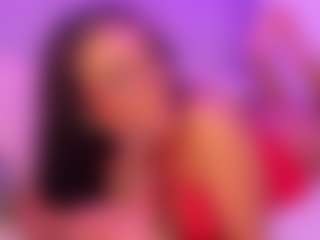 Live cam show with Danna - Ebony Teen (18+) on Uber Horny