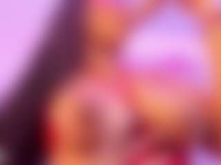 Live cam show with Danna - Bikini on Milf Play