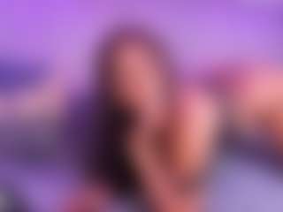 Live cam show with Danna - Facial on CamwithHer