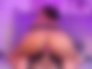 Live cam show with Danna - Striptease Teen (18+) on SinfulBabes