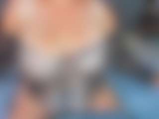 Live cam show with Lady Abby - Huge on boobsie.com