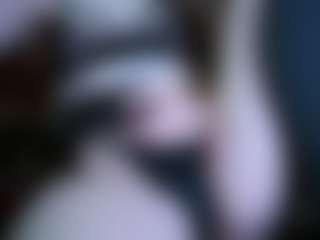 Live cam show with spookybarbiegrl - Green Eyes on Camming Site