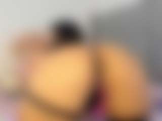 Live cam show with Sofia Blake - Public Toys on Camsoda