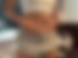 Live cam show with zofiaaa2005 - Pegging on AdultVida.com