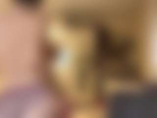 Live cam show with Eli - Interactivetoy Teen (18+) on LiveSexCams6