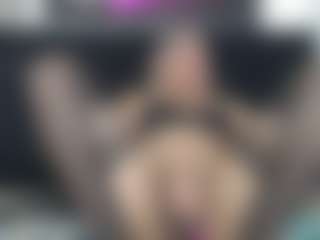 Live cam show with gabi_horny - Smoking on Camsoda