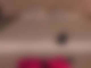 MilaLawrenceX's Live Sex Cam Show