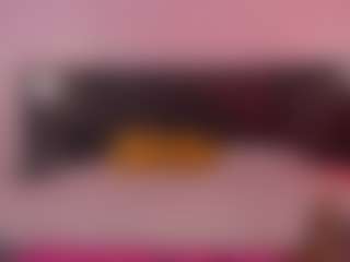 Live cam show with MilaLawrenceX - Average on Ass Tok