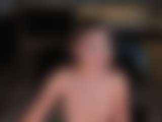 Live cam show with Sophie Houston - Flashing on LiveSexCams6