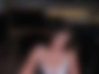 Live cam show with Sophie Houston - Flashing on hotwifechat.live