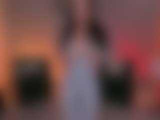 Live cam show with Sophie Houston - Flashing on Camsoda