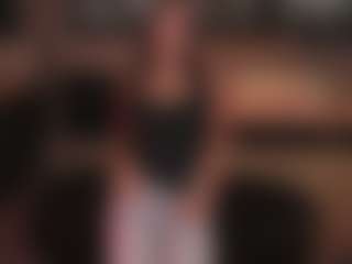 Live cam show with Sophie Houston - Skinny on nudelive.tv