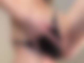 EdithBinner's Live Sex Cam Show