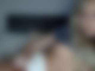 Live cam show with lacey - Petite on Soda Cam