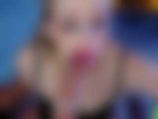 Live cam show with Melenn - Smoking on Free Soda