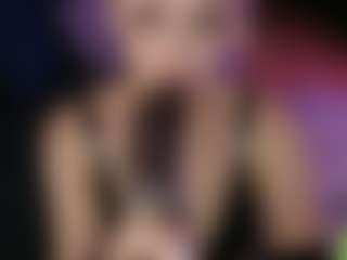 Live cam show with Melenn - Small Tits on CamwithHer