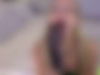 Live cam show with Melenn - Handjob on Fling VIP Chat