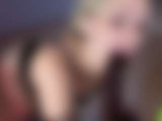 Live cam show with Melenn - Foot Fetish Blonde Hair on Stripli.com