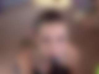 Live cam show with Melenn - Handjob on CamClone
