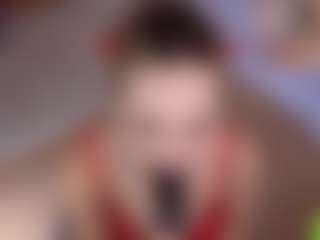 Live cam show with Melenn - Handjob on Camsoda