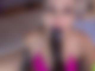 Live cam show with Melenn - Tease Blonde Hair on Camsoda