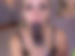 Live cam show with Melenn - Blonde Hair on Camsoda