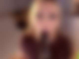 Live cam show with Melenn - White Blonde Hair on Camsoda