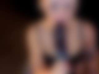 Live cam show with Melenn - Blonde Hair Small Tits on livesuperchat.net