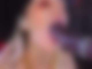 Live cam show with Melenn - Tease Blonde Hair on Hubzter Live